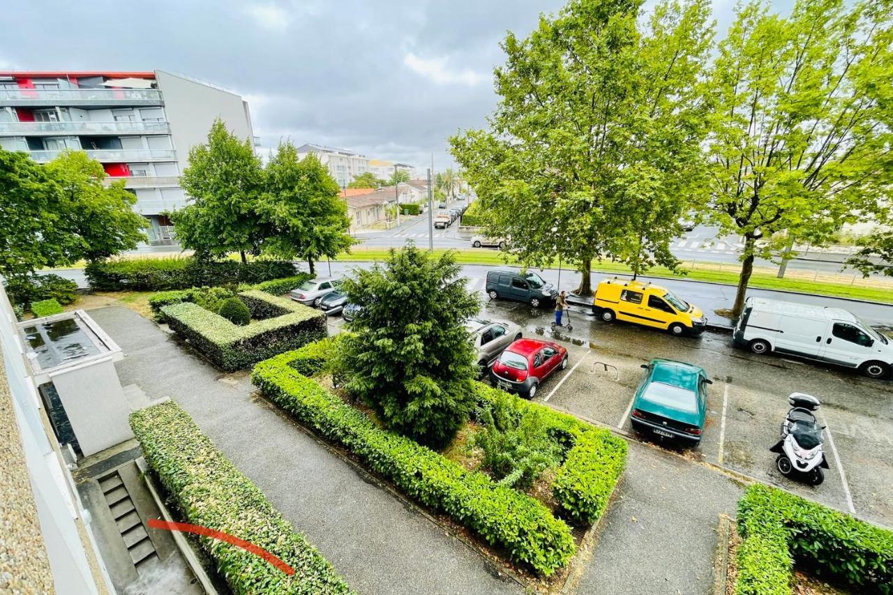 Luminous Apartment With Parking Near The City Center Cenon Exteriör bild