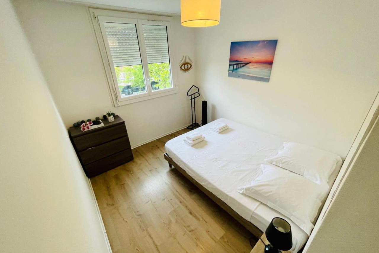 Luminous Apartment With Parking Near The City Center Cenon Exteriör bild