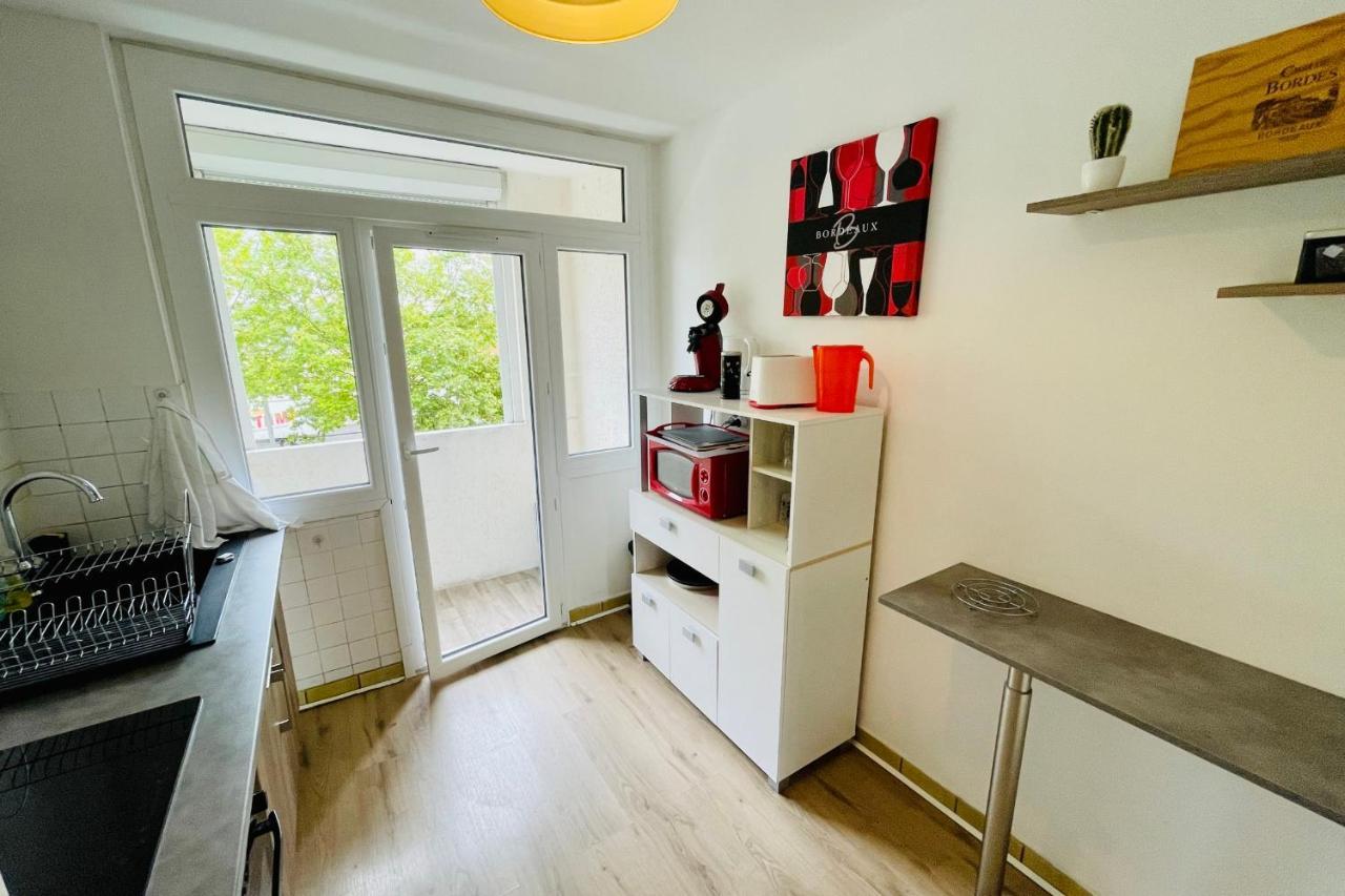 Luminous Apartment With Parking Near The City Center Cenon Exteriör bild