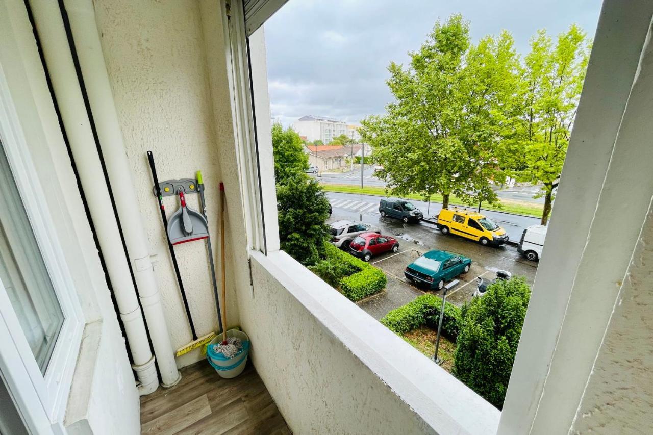Luminous Apartment With Parking Near The City Center Cenon Exteriör bild