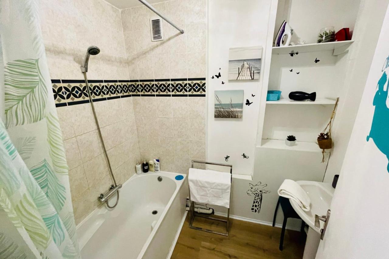 Luminous Apartment With Parking Near The City Center Cenon Exteriör bild
